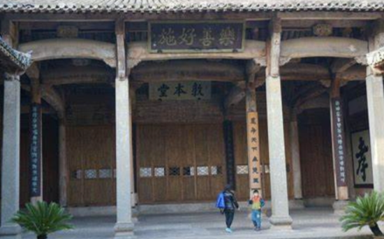中山一小区建祠堂 业主纷纷卖房