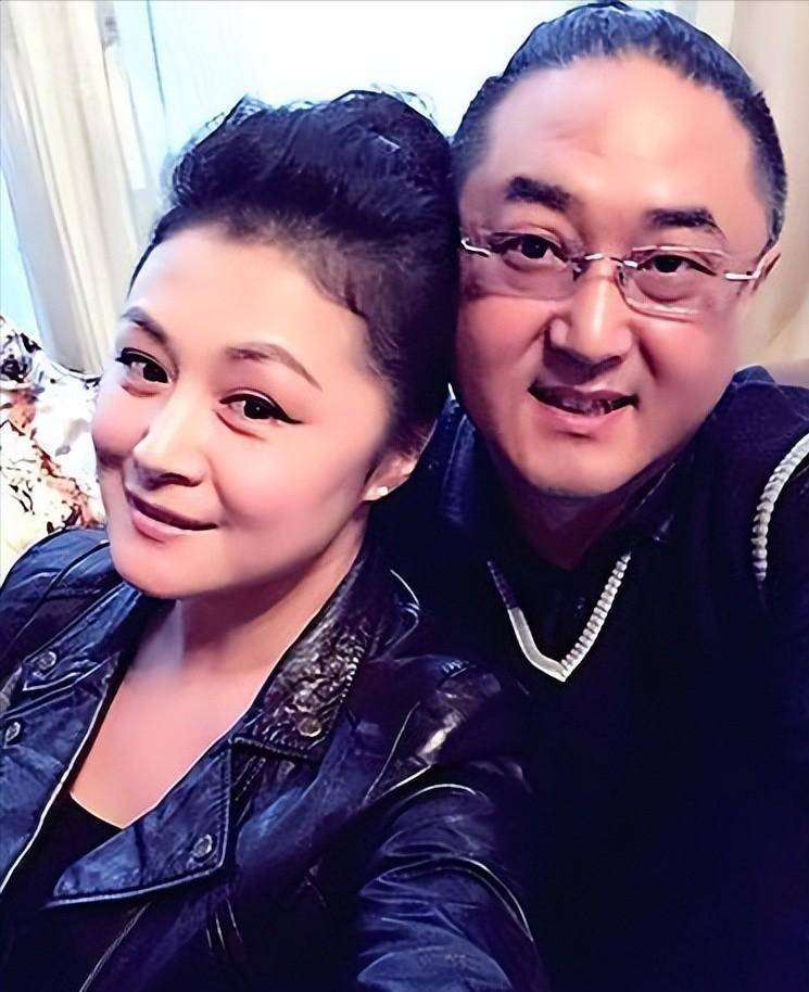 无儿无女的于月仙：去世两年多后，丈夫张学松的选择让人泪目
