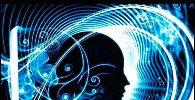 梦境交织，当明星化身亲缘——一场关于梦想与亲情的深度解梦之旅