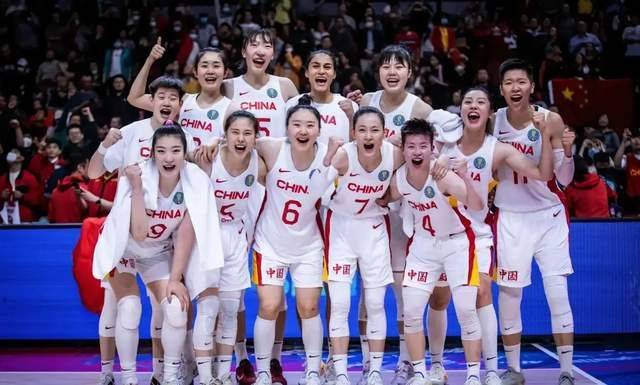 中国女篮公布集训名单，杨舒予被极端球迷攻击，只因为她是广东的