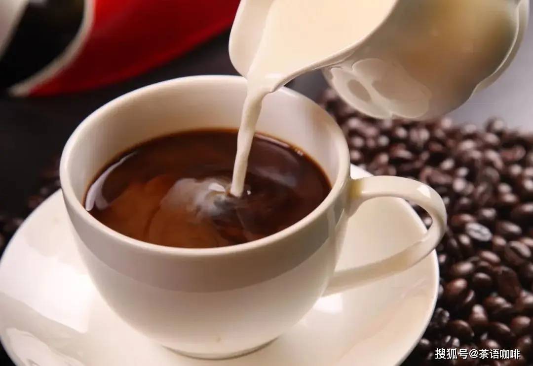 每天喝多少咖啡为宜？咖啡饮gogo体育用时间推荐避免过量饮用
