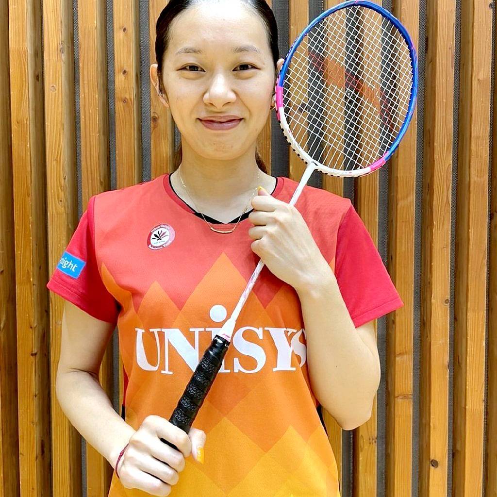 原创桥妹穿婚纱好美！高桥沙也加晒结婚现场与老公合照：非常开心