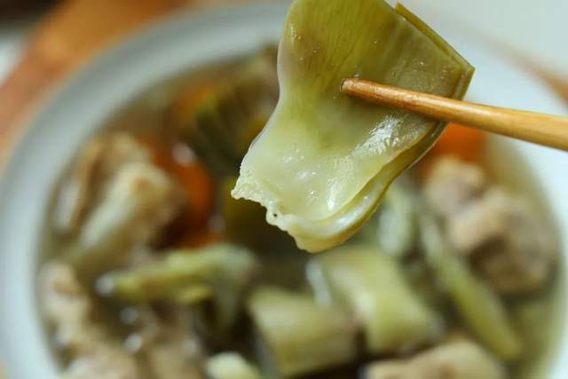 这个贵族野菜是个宝，用它来煲汤，鲜美胜人参！可惜很多人不知道！