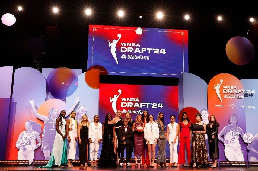 WNBA选秀大会，状元凯特琳-克拉克，卡梅隆-布林克超级美女为榜眼