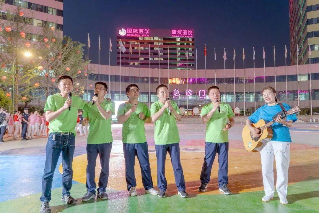 国际医学直播首秀超万人观看,点赞24.8万-国际医学股吧