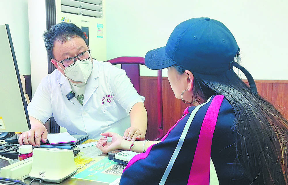 中医辨证治沉疴 —— 记牡丹区中医医院内科主任医师王建东（上海中医医院 内科）牡丹区中医院康复科人员名单，