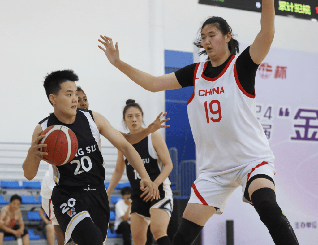 19分7板2帽！中国女篮17岁2米23天才夺首胜，亚青赛冲冠有戏？