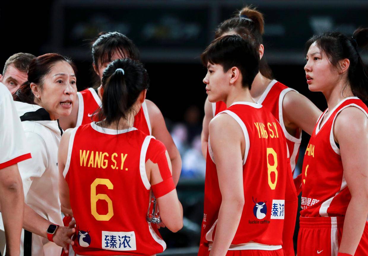 中国女篮28分再负澳大利亚 王思雨18分黄思静11+9