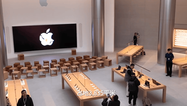 新春走基层|香味汉服、AI设计……汉服里的“黑科技”