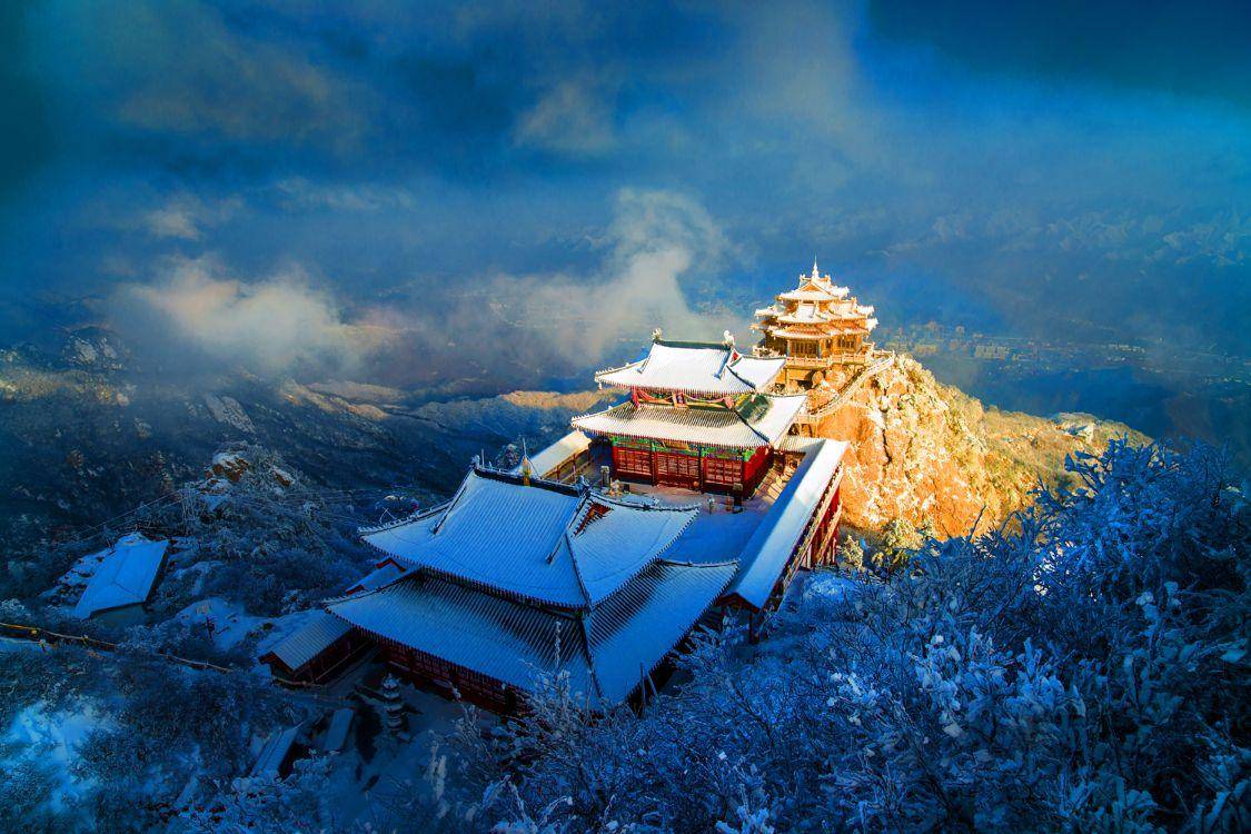 原创征服了世界第一高峰，为什么5596米的玉龙雪山，至今无人能登顶？