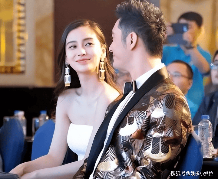 原创杨颖带儿子小海绵共度亲子时光，网友：即使父母离婚，爱依旧不减