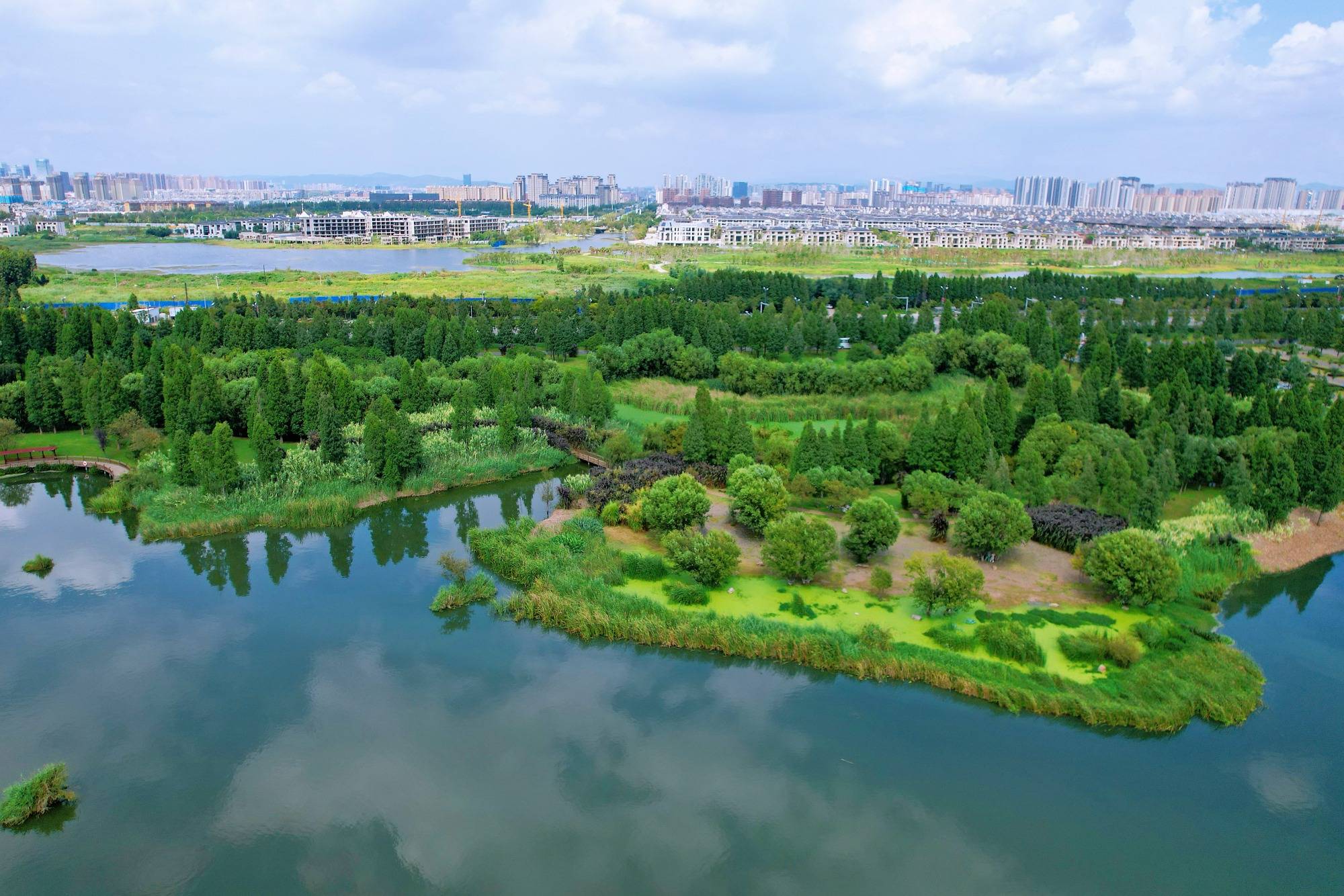 中国税网 :澳门一肖一码期期准精选默认版诀-城市：彩色老照片 1973年乌克兰城市北顿涅茨克  第3张