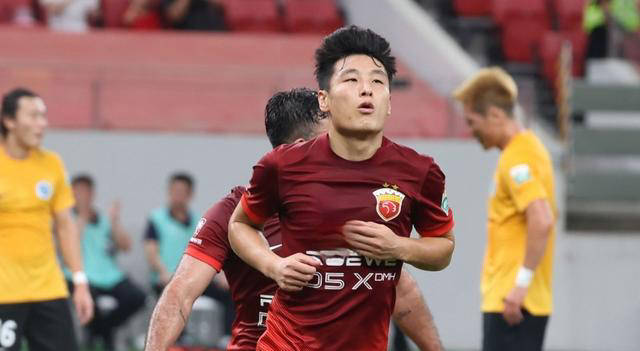 上海海港2-0战胜深圳新鹏城，武磊创造中超进球记录