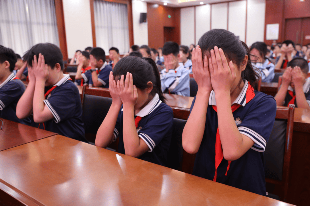 每天锻炼一小时 健康生活一辈子————濮阳市子路小学第32期家校心驿站(图2)