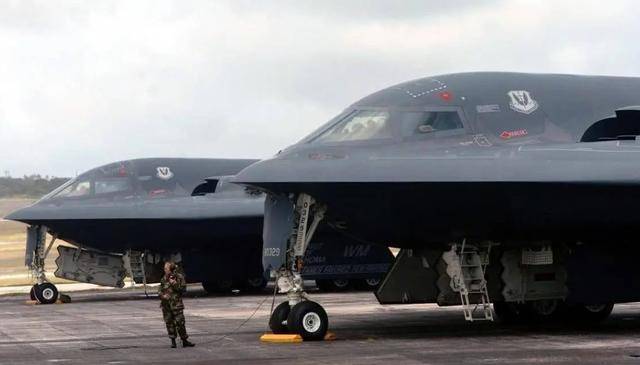 美亮出“杀手锏”,成功炸毁胡塞5个弹药库,意外给中国敲响警钟 美亮出“杀手锏”,成功炸毁胡塞5个弹药库,意外给中国敲响警钟