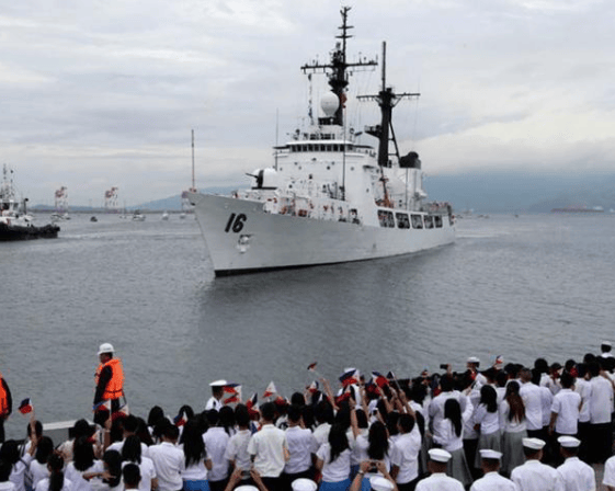 中方不再手下留情！黃巖島現(xiàn)場畫面?zhèn)鏖_，菲軍被“打得”抱頭鼠竄