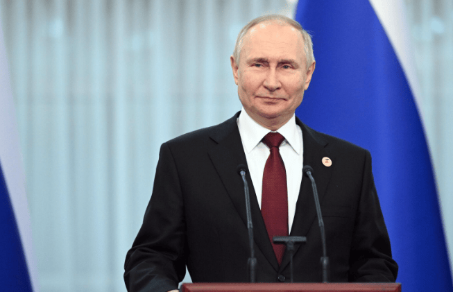 北约10万大军逼近俄家门口!俄这次输不起了,普京派人来华求助 北约10万大军逼近俄家门口!俄这次输不起了,普京派人来华求助