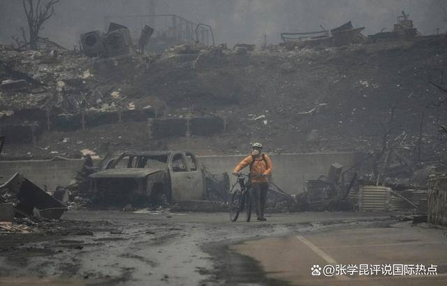 10万人举家逃亡之际，拜登不合时宜公布好消息，“现世报”马上来