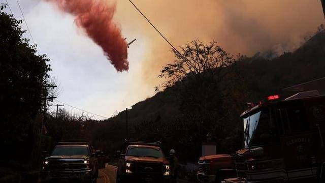 “旧金山”烧没了？美突传重磅噩耗！上万民众紧急撤离，局势压不住了