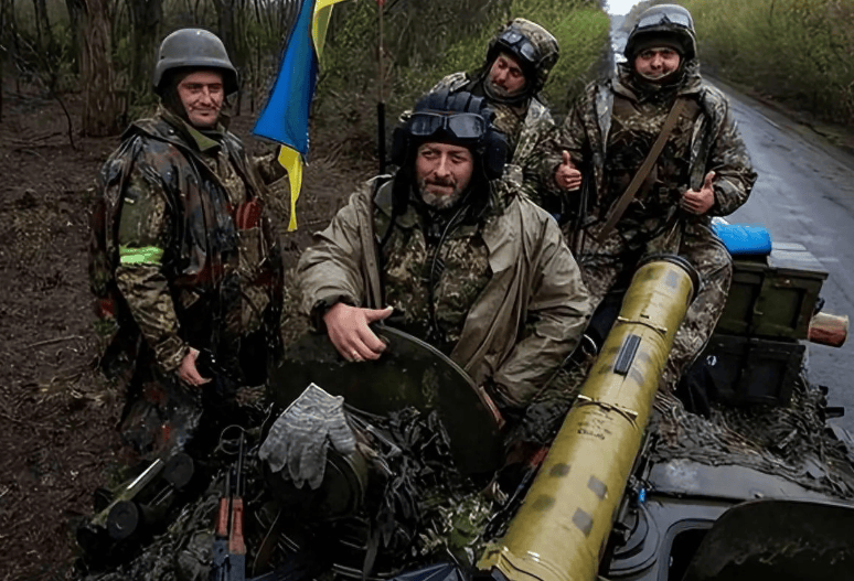 这回脸真丢大了!乌军大规模逃亡?关键时刻,泽连斯基心生一招 这回脸真丢大了!乌军大规模逃亡?关键时刻,泽连斯基心生一招