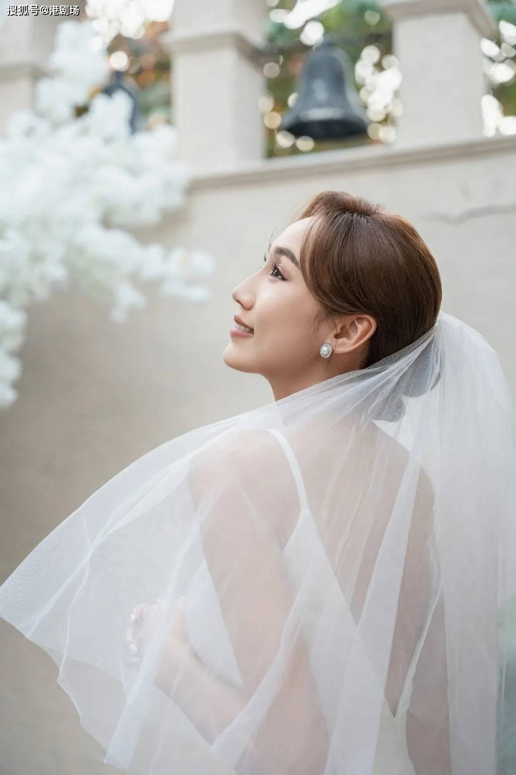 TVB东张女神绝密婚纱照曝光分享与未婚夫相识经过两人不着急生育(图4)
