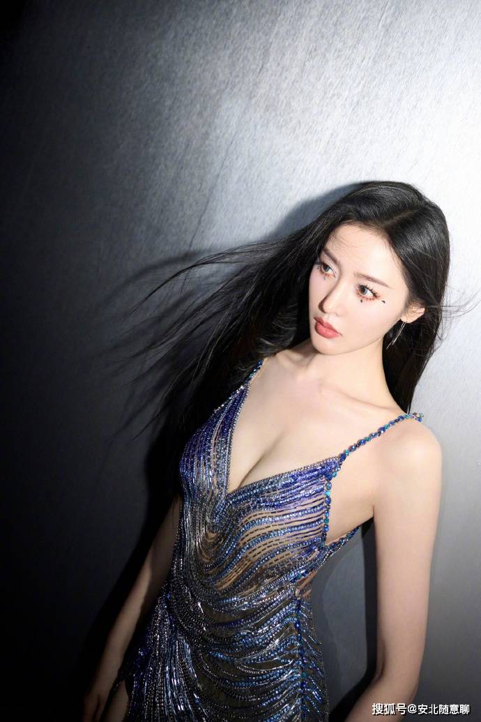 张天爱穿瑜伽裤名场面狠狠拿捏难怪这么多人念念不忘(图2)