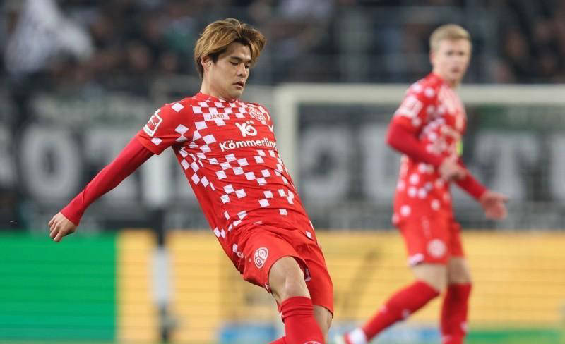 佐野海舟：从退役边缘到日本身价最高的中场球员