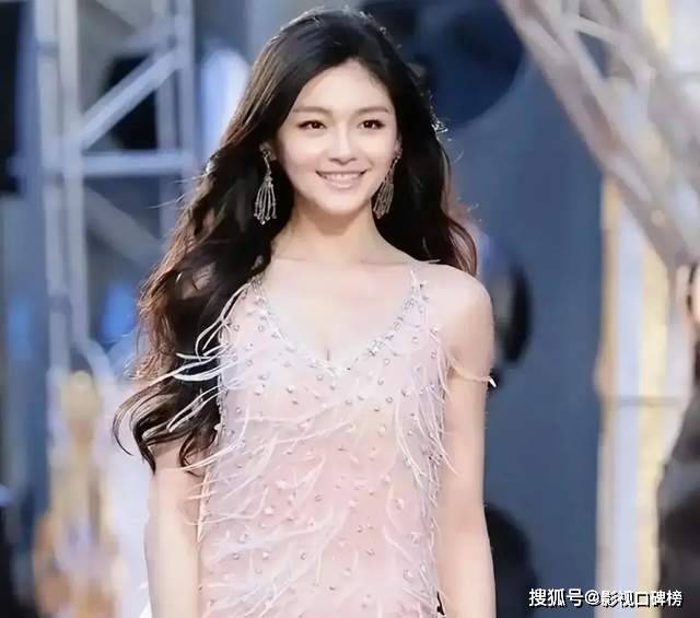 被知名婚纱设计师拒绝要求？马筱梅怒怼，不要蹭流量