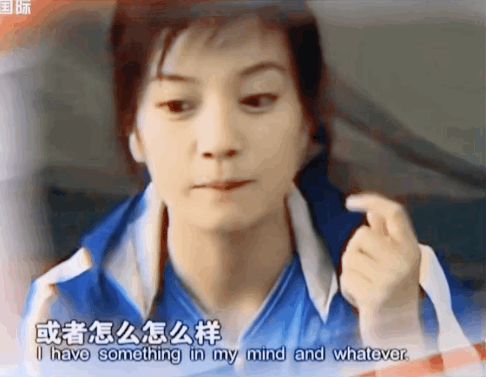 赵薇女儿晒瑞士留学视频，15岁四月穿着大胆，长相甜美但不像母亲