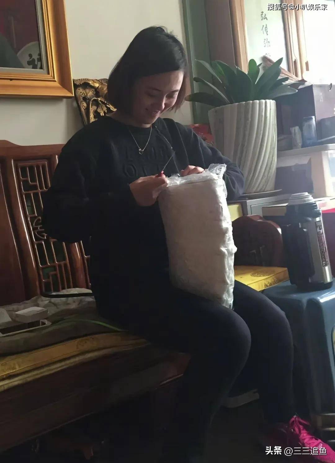朱媛媛离世后，把父母女儿和猫留给了辛柏青，还给他一份特殊礼物