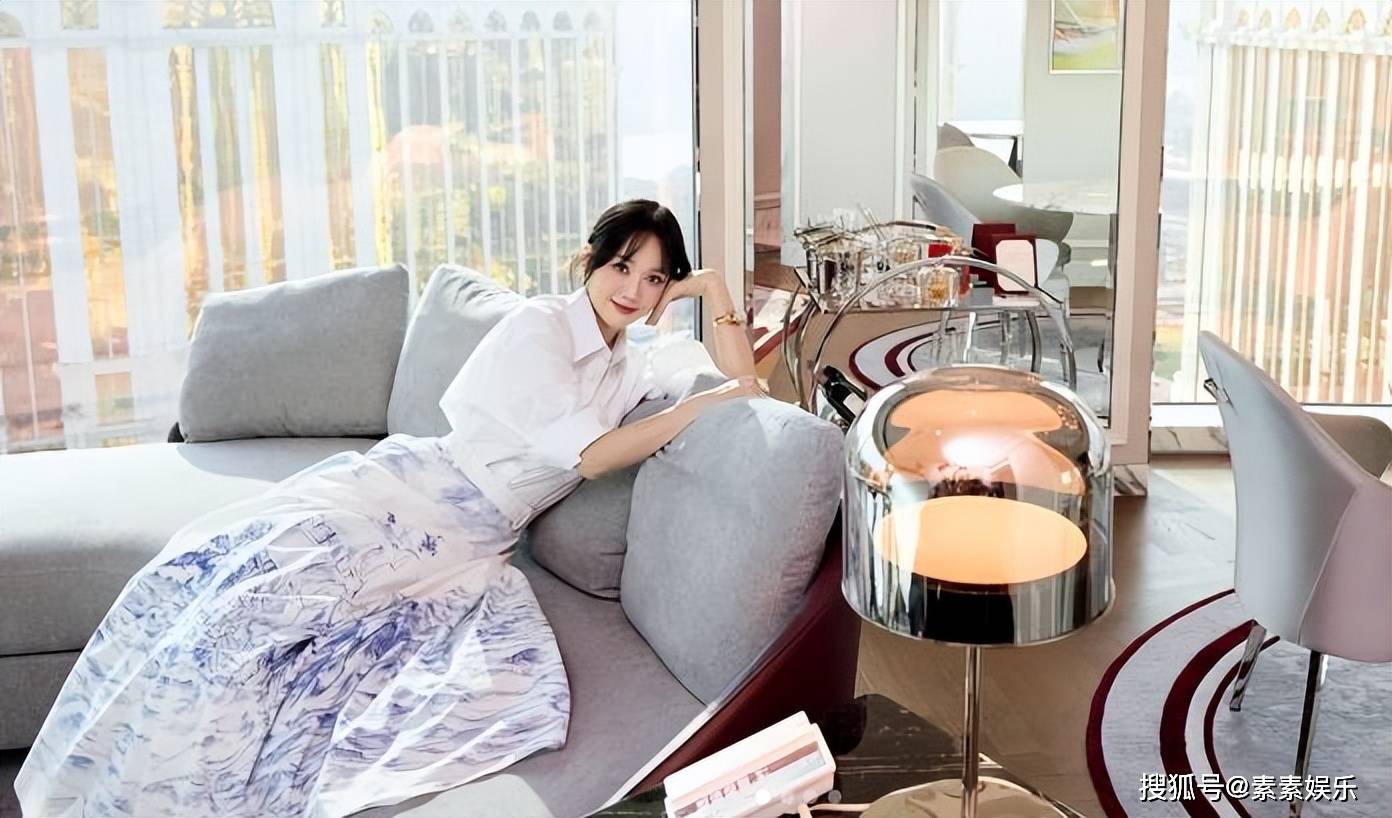 原创              陈乔恩确诊盲肠炎，手术在肚子上打3个洞，切除部位令人心疼