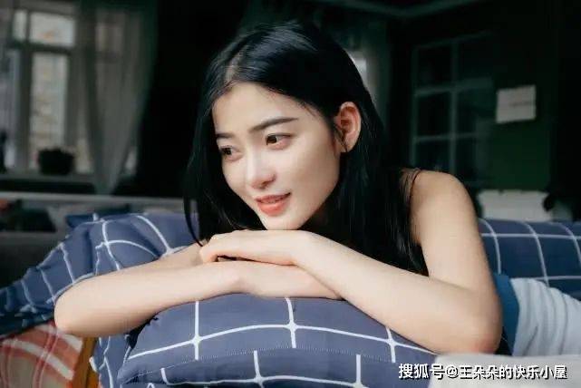 原创              情到深处，只有爱朋友们入骨的男人，才会有这4个“幼稚”的举动！