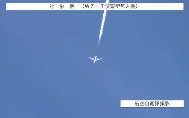 解放军摆大阵仗，70艘战舰在第一岛链列阵，迫使日本战机原路返航