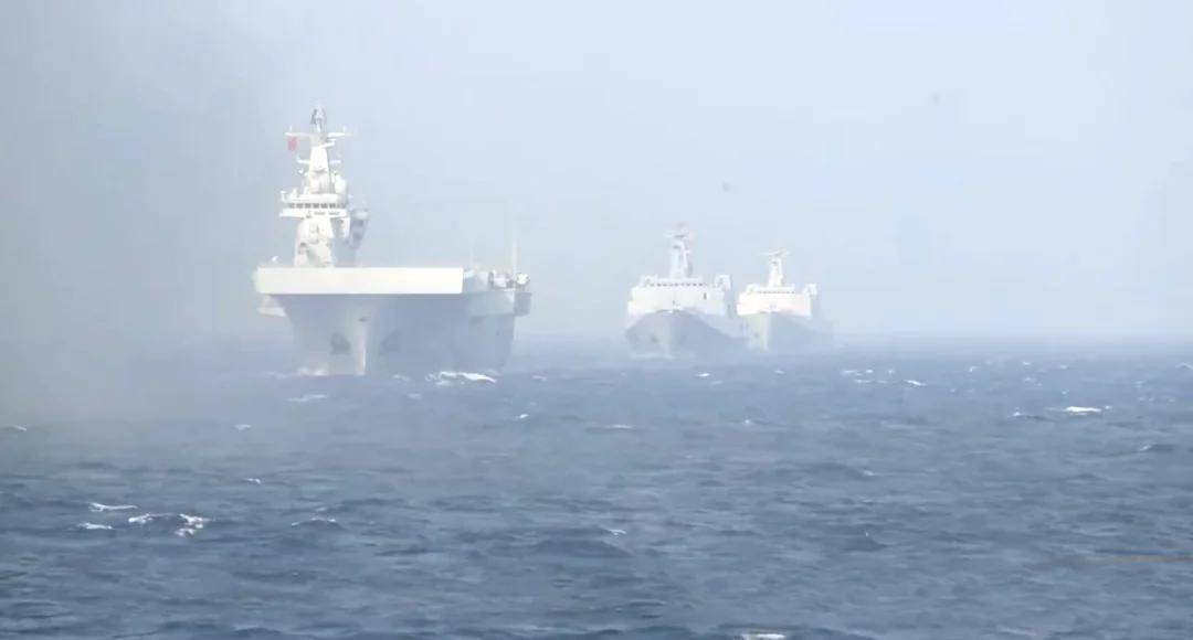 中国舰队成型，美军从未见识过这架势