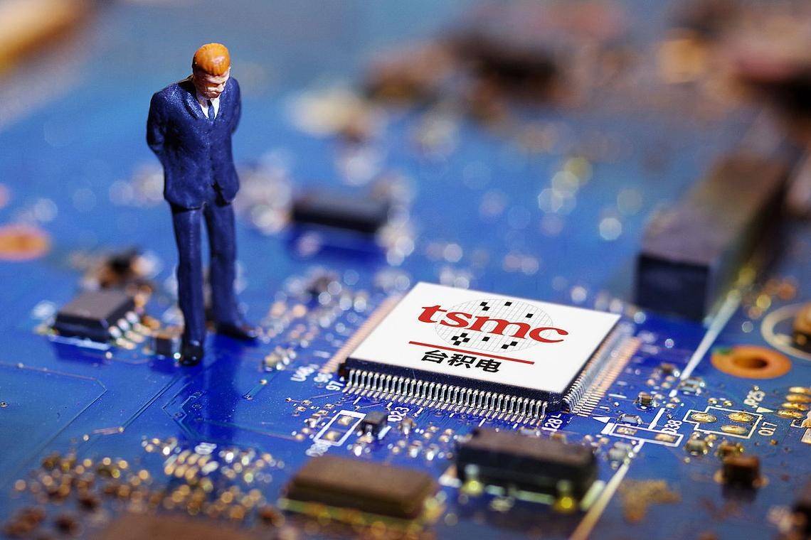 原创             ASML最先进光刻机滞销，30亿天价没人当冤大头，台积电罕见发声