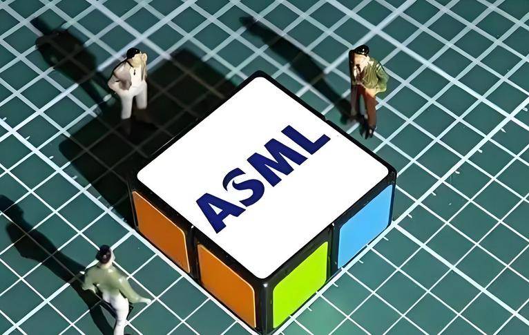 原创             ASML最先进光刻机滞销，30亿天价没人当冤大头，台积电罕见发声