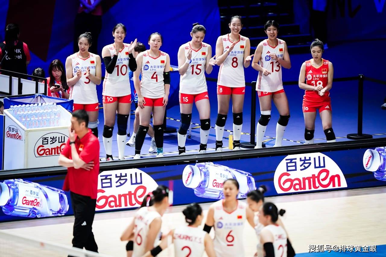 原创             女排休战查漏补缺！吴梦洁李盈莹恢复关键期，美国站直面名额之争