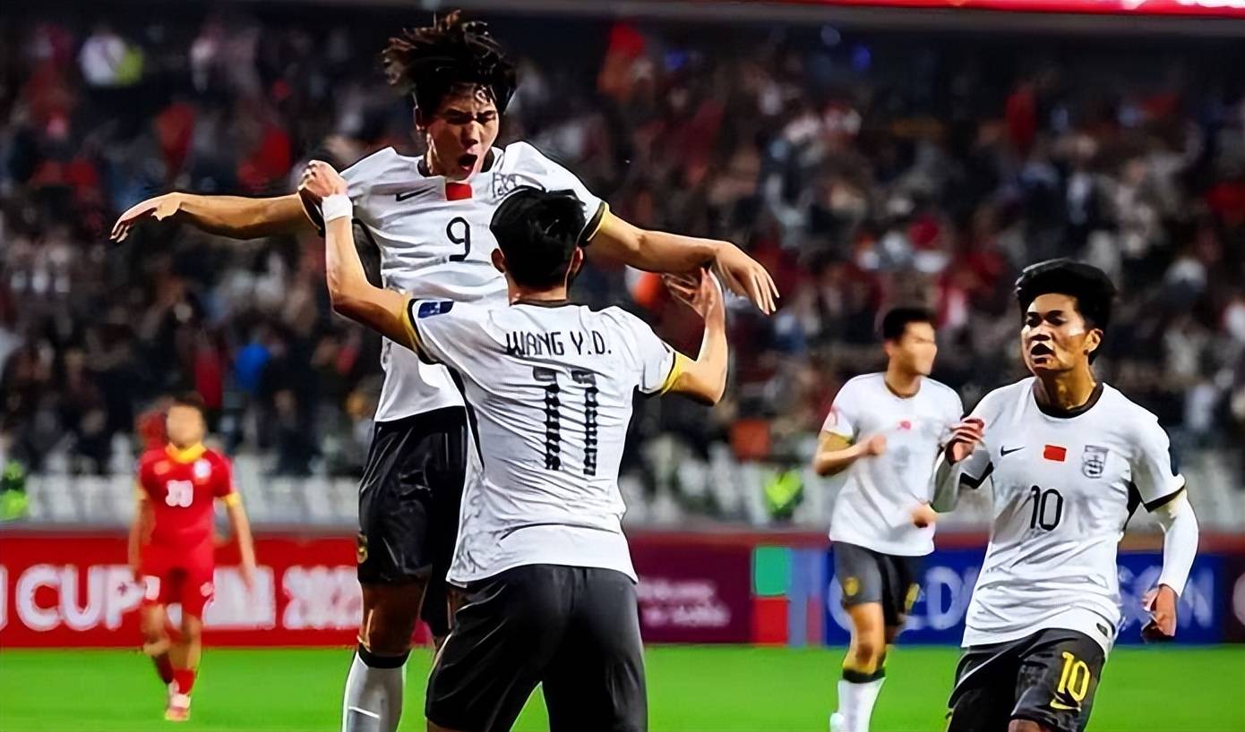 原创             久尔杰维奇刚上任就要启动青春风暴，6大新星或上位，不用韦世豪