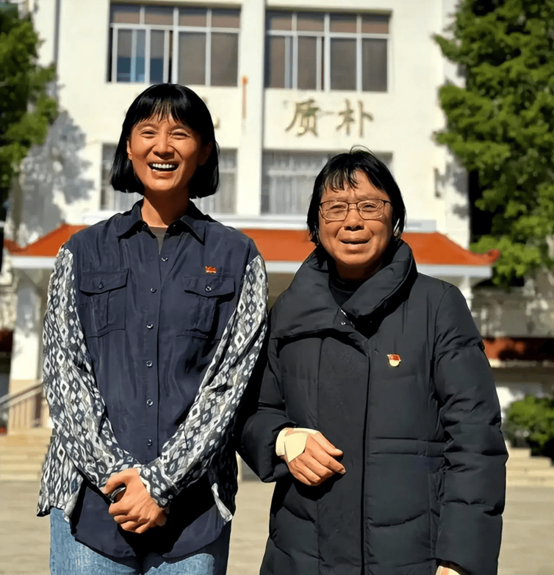 宋佳恭喜1米73大美女！白玉兰再夺视后尽情幽默自嘲