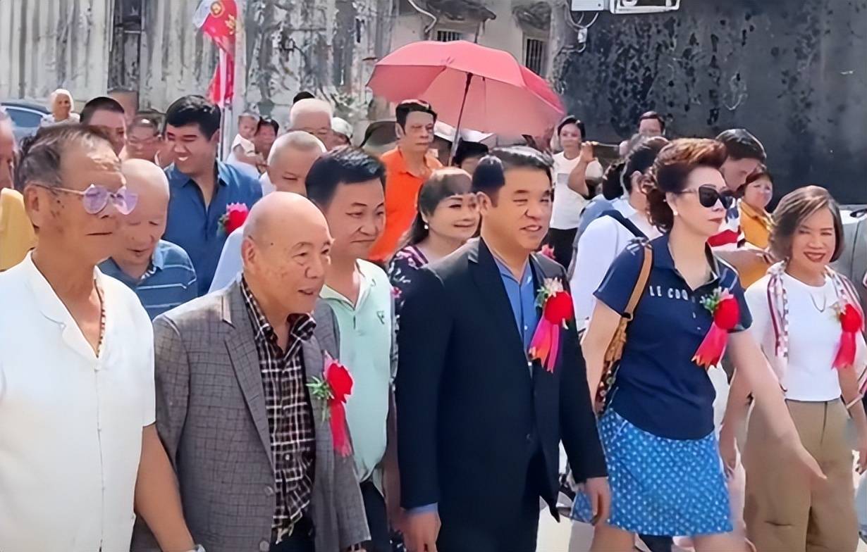 红楼之贾赦重生:接替佩通坦坐镇国门，华人血脉的泰国副总理，能否让中国放心？