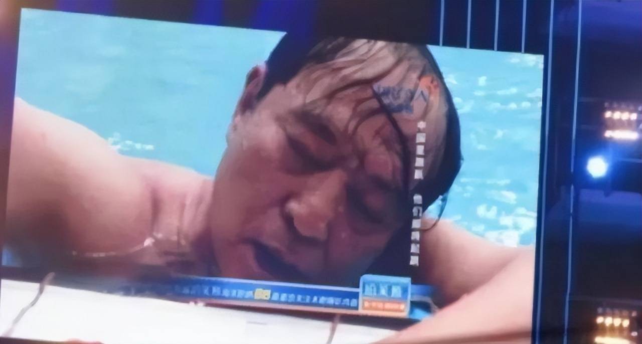因“裸捐”散尽家财，而后妻离子散，75岁晚景凄凉的他，后悔吗？