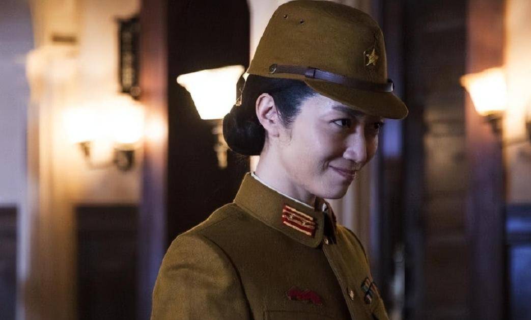 她是日本人，在中国跑龙套10年，靠伪装者爆火，现在怎样了？
