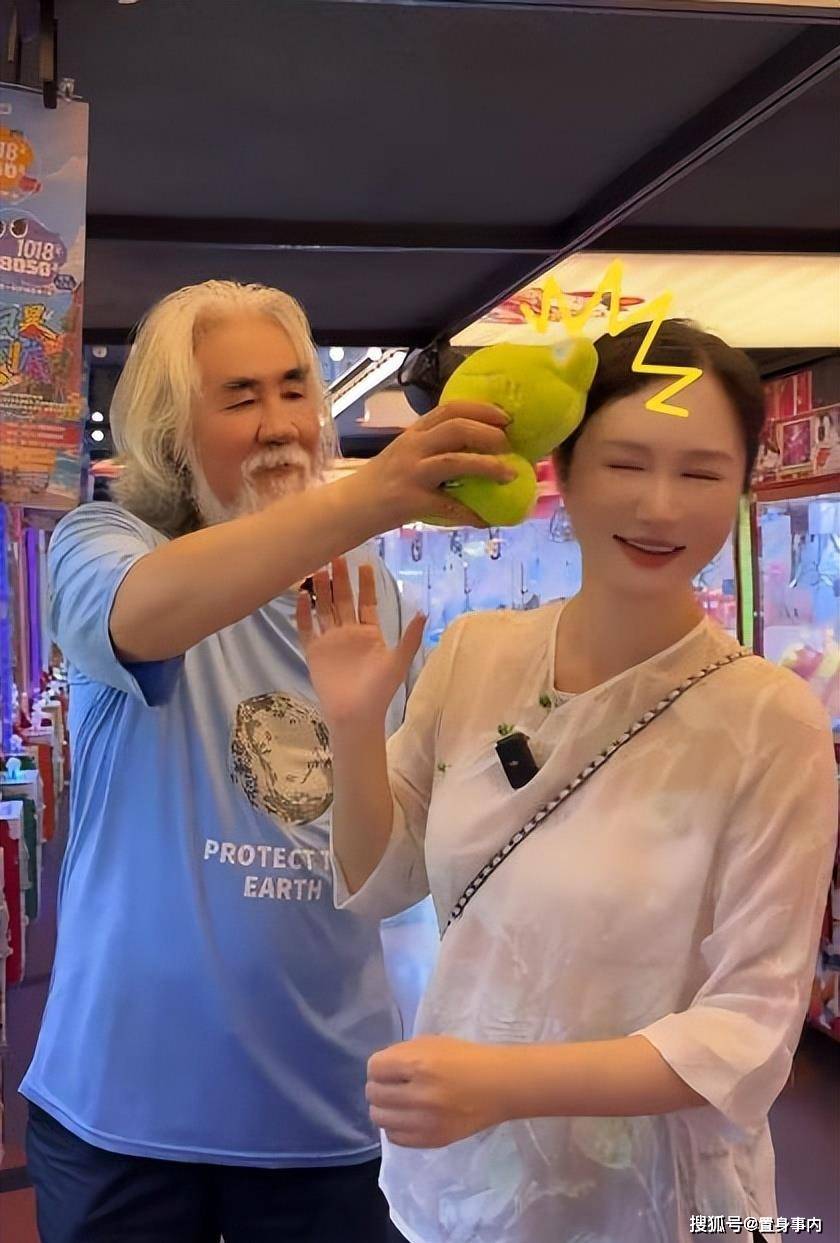 张纪中遭爱妻公开批评：体力不及年轻人，满身汗臭性格暴躁