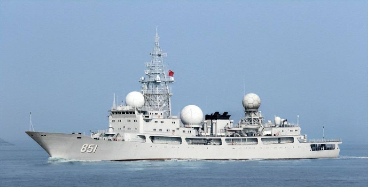 幽灵战舰东亚行！美海军搬出“花瓶武器”，055默默数导弹
