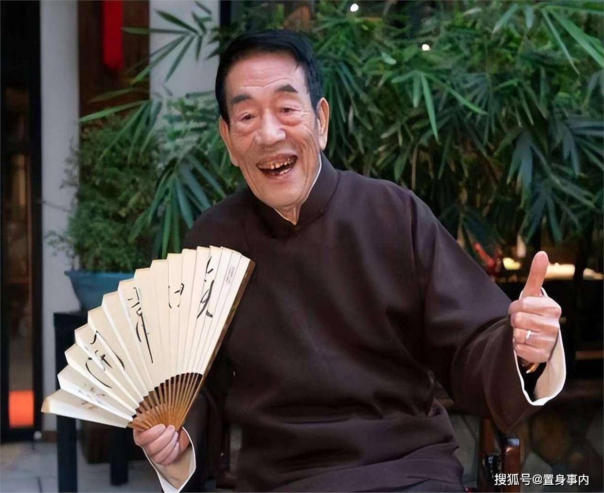 杨少华头七刚过！儿子境况天差地别，杨老三悲痛住院，杨议只顾吃