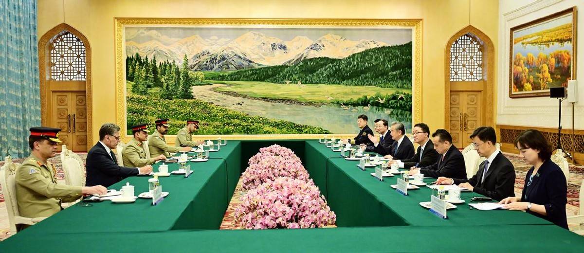巴铁元帅为何会突然访问中国？中巴两国都将采取实际行动，莫迪政府需好好考虑一下了