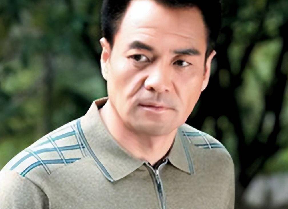 尤勇智刘晓春离婚33年，一个再婚无儿无女，一个嫁郭凯敏苦尽甘来