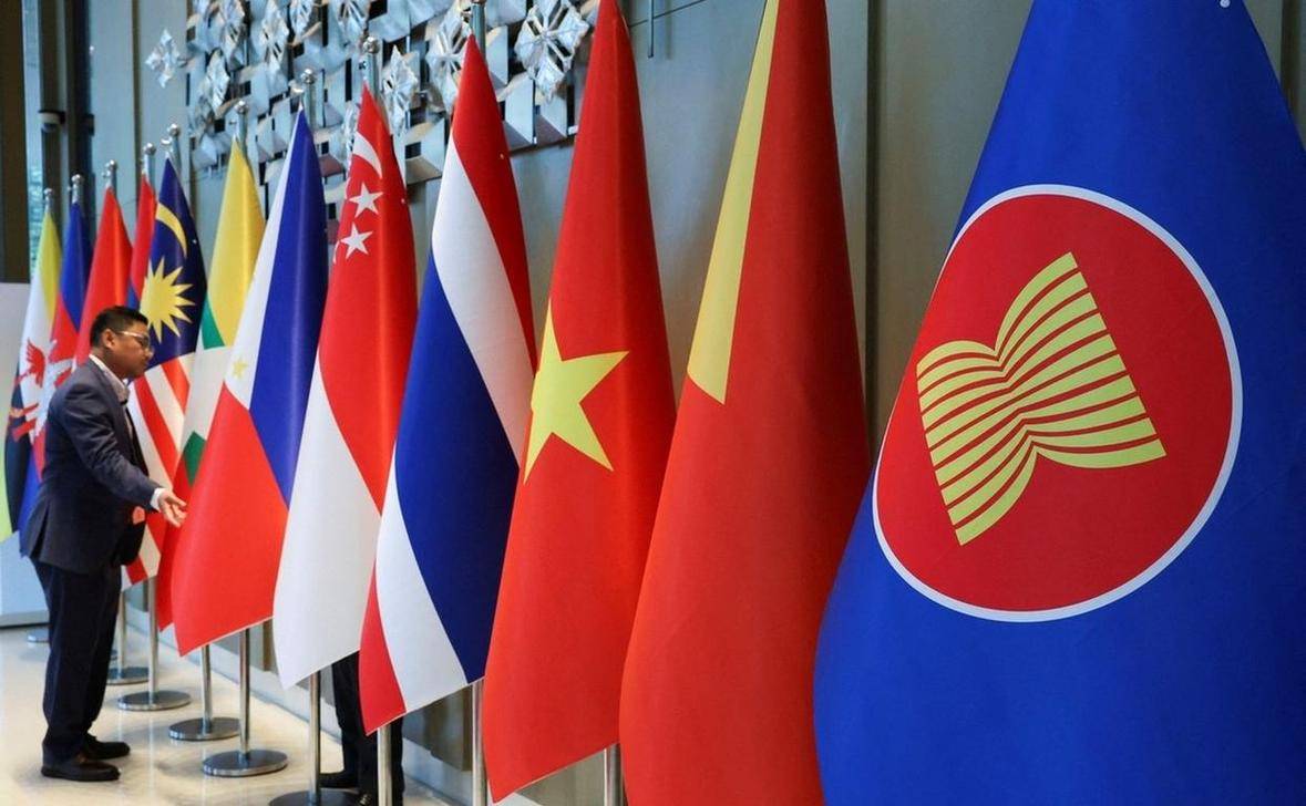 马科斯新德里之行后悔不已：早该投向印度，莫迪出手确实大方