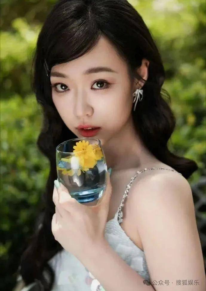 “上岸先斩意中人”的前任成了她事业的催化剂？这俩的分手真相好让人唏嘘！