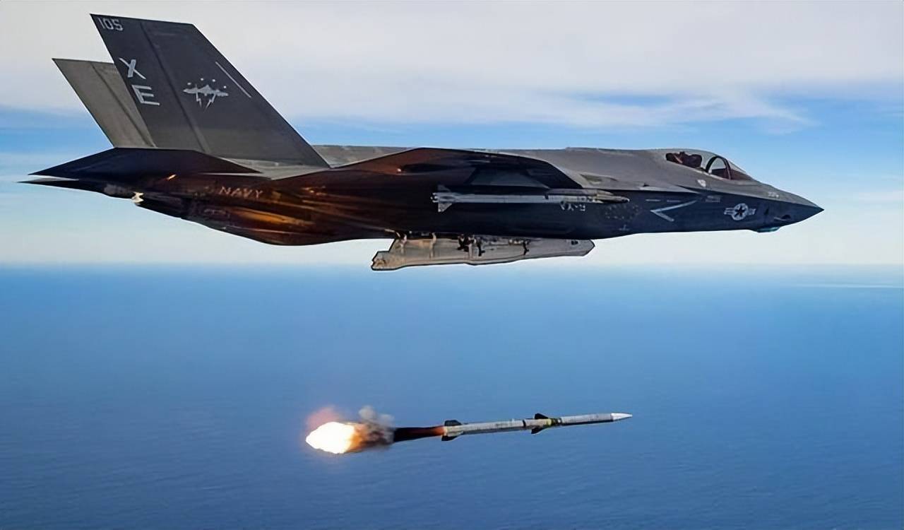 F-35全球机队突破千架，3070名飞行员驾驭闪电，亚太部署暗藏玄机
